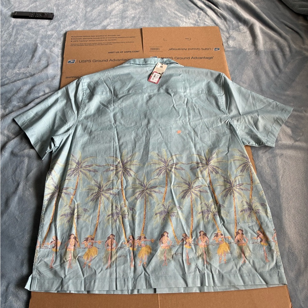 Travis Mathew Windy Bay Short Sleeve Dusty Blue Button-Up Shirt Size XL NWT - Picture 11 of 11